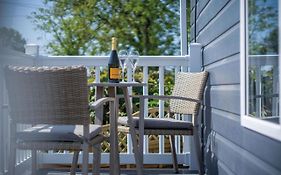 The Studio - 1 Bedroom Cabin - Amroth