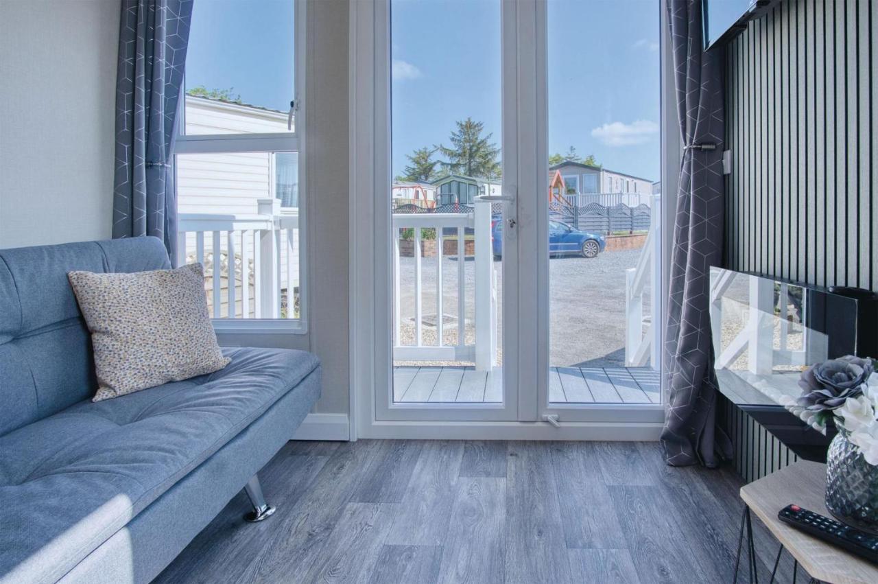 The Studio - 1 Bedroom Cabin - Amroth Exterior photo