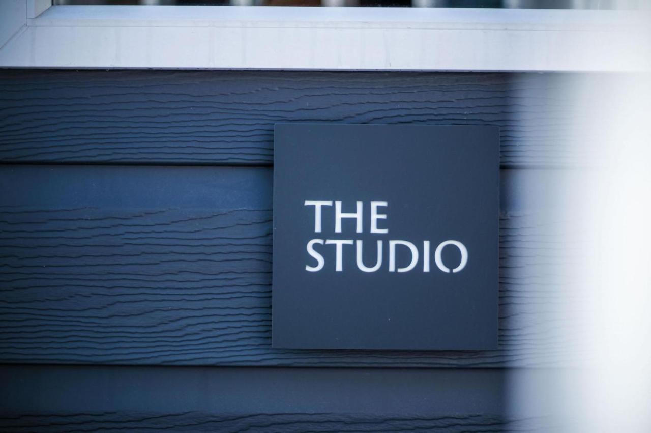 The Studio - 1 Bedroom Cabin - Amroth Exterior photo